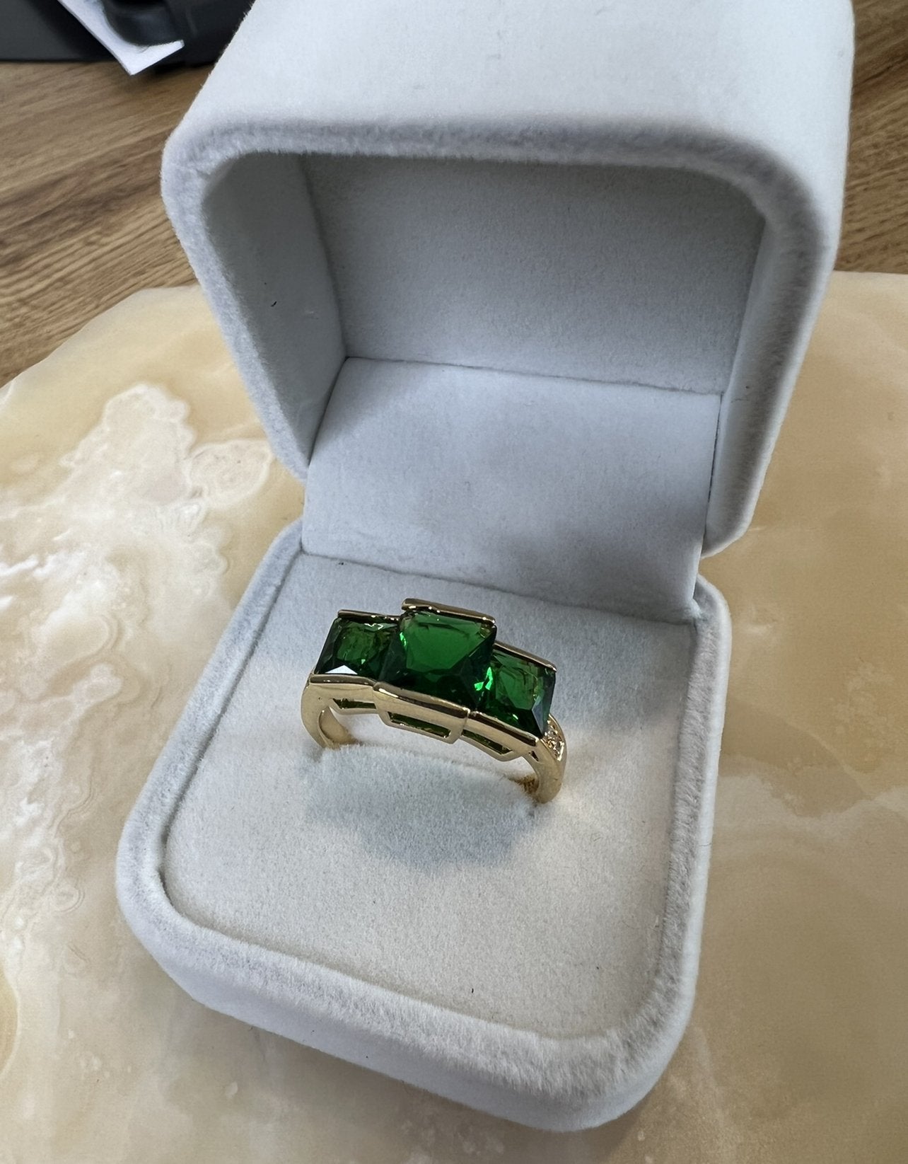 Vintage Jewellery Gold Ring 3 x Emerald White Sapphires Deco Design size 8