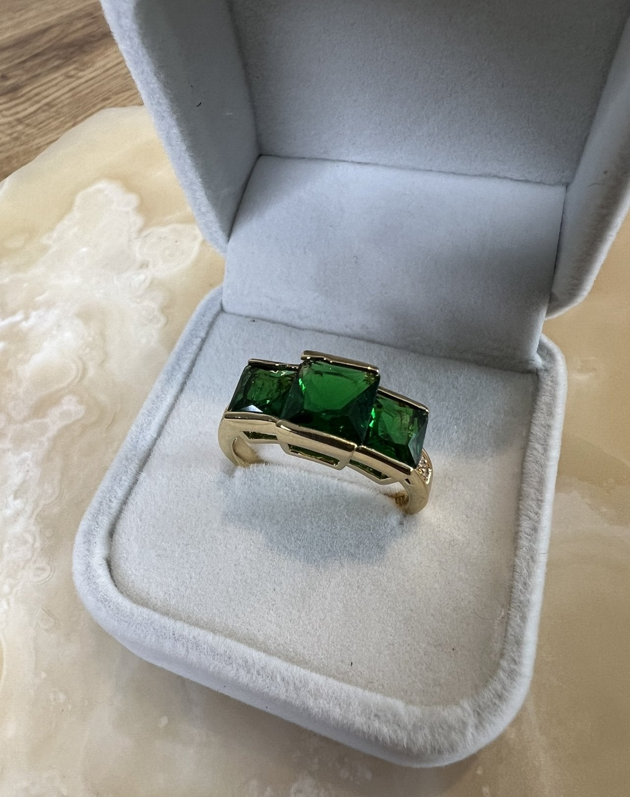 Vintage Jewellery Gold Ring 3 x Emerald White Sapphires Deco Design size 8