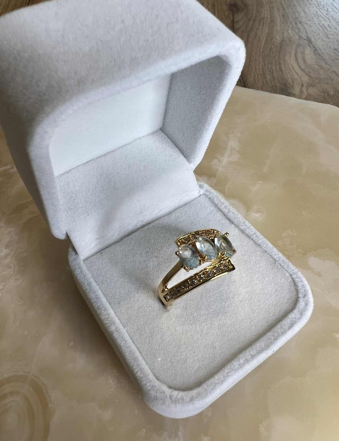 Vintage Jewellery 18K Gold Ring Aquamarine Antique Deco Jewelry Size 6 or L 1/2